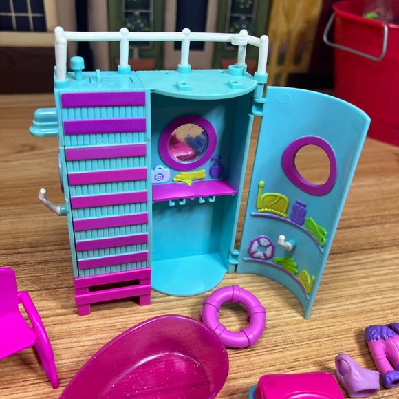 Lot of 16 Pcs Vintage 2002 Polly Pocket Figure and Lifeguard Beach Playset - Picture 9 of 10